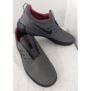 Nike SB Nyjah Free Mens Shoes Dark Gray Black Gym Red  AA4272-005 Sz 9.5